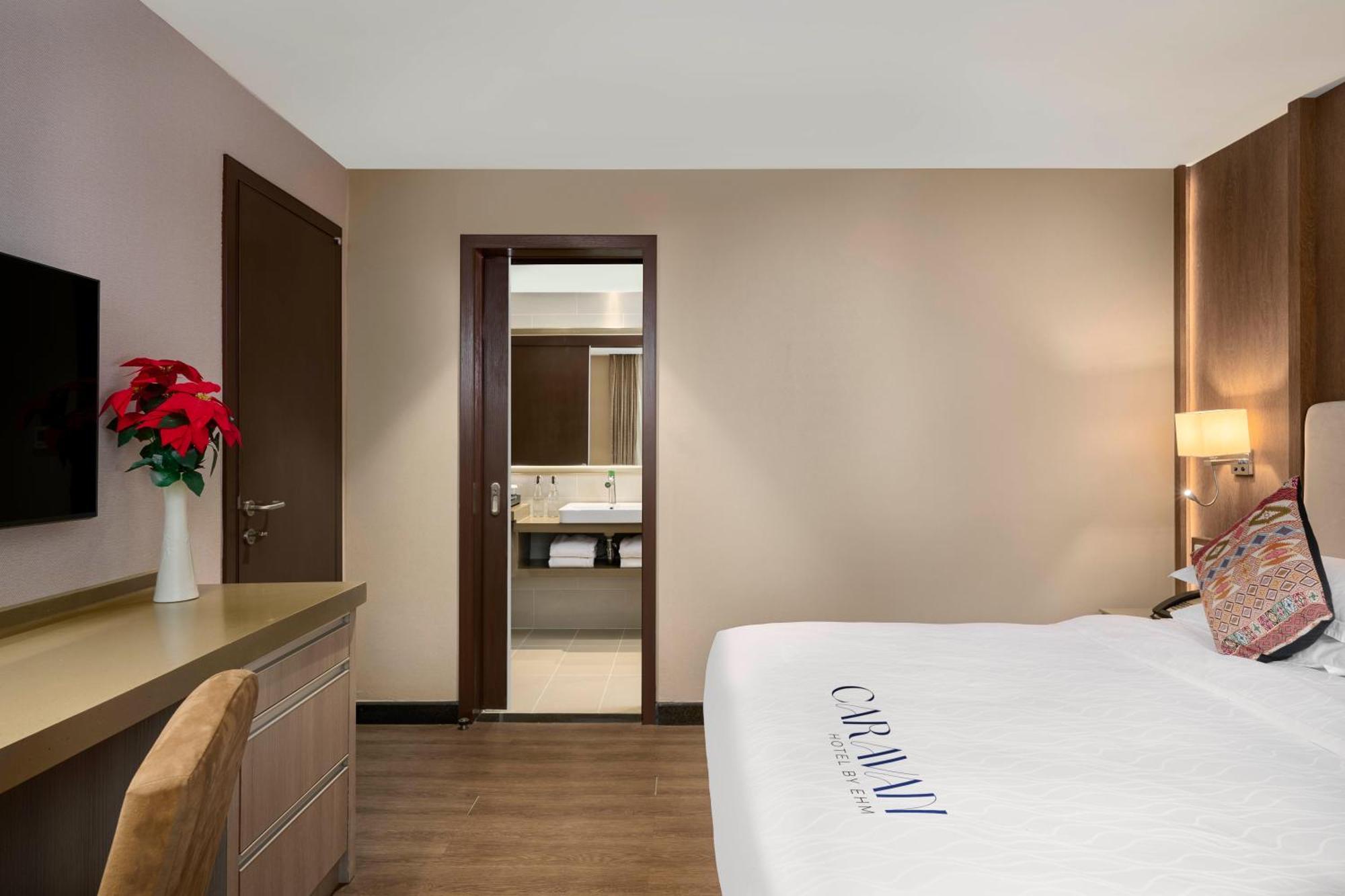 Caravan Hotel By Ehm Phnom Penh Exterior photo